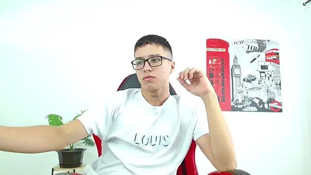 Cumandres18 online show from 10-07-25, 02:07