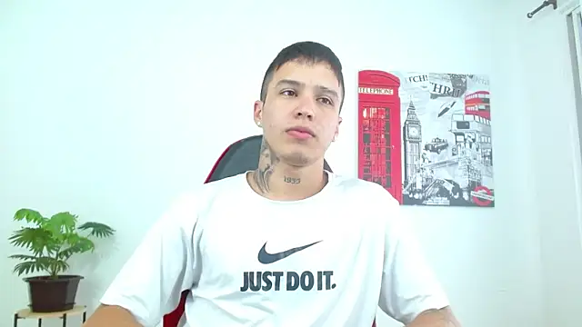 Cumandres18 online show from 01-06-26, 02:54