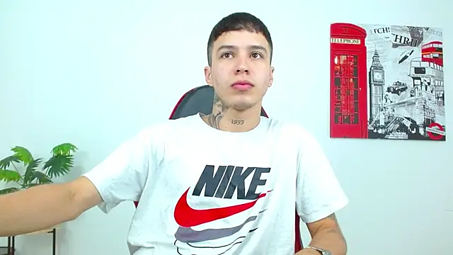 Cumandres18 online show from 03-12-26, 02:32