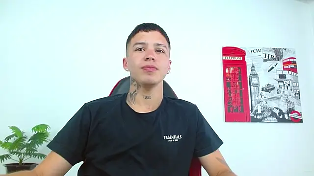 Cumandres18 online show from 04-06-26, 02:29