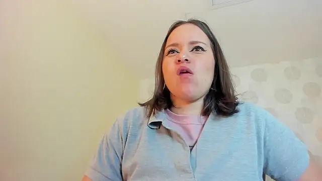 GIANAMILLER6 online show from 10-24-25, 12:15