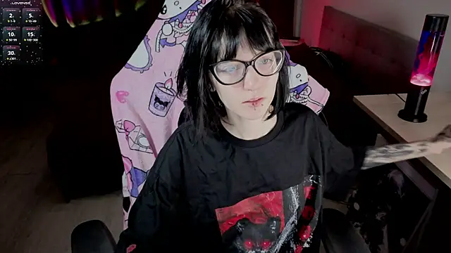 HazelTompson online show from 03-05-26, 12:24