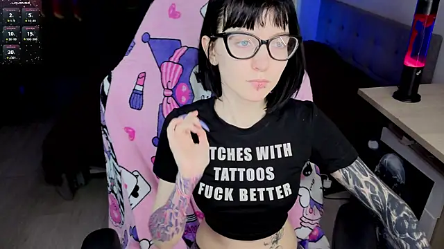 HazelTompson online show from 03-15-26, 12:12