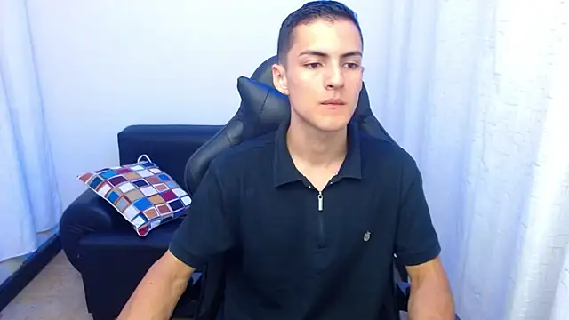 Matiius18 online show from 02-06-26, 01:40