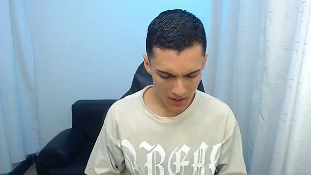 Matiius18 online show from 04-10-26, 02:13