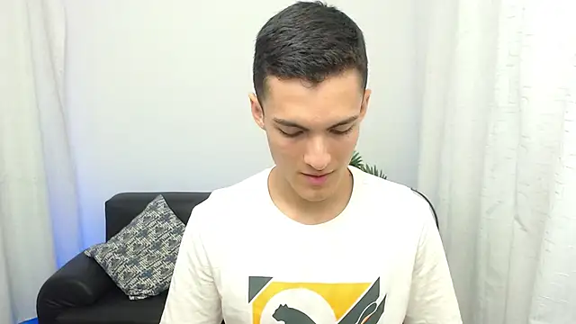 Matiius18 online show from 11-13-25, 04:00