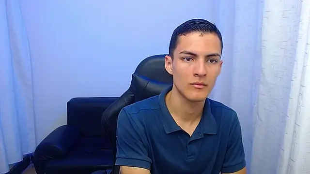 Matiius18 online show from 04-06-26, 02:07