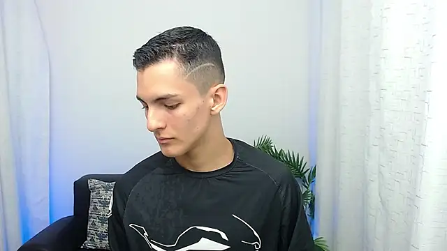 Matiius18 online show from 11-08-25, 02:09