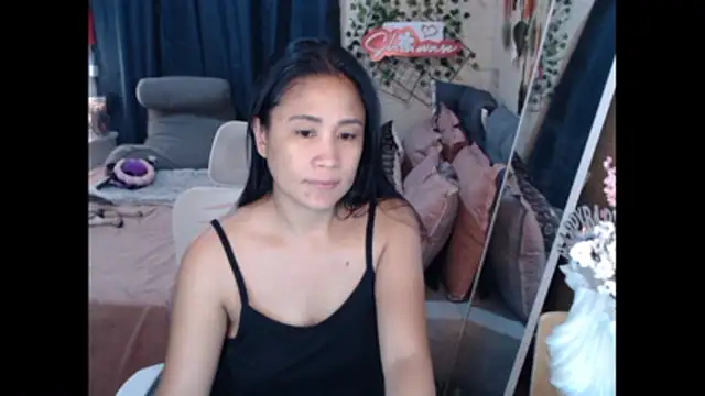 Shiawase1125 online show from 11-15-25, 01:20