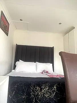 BQueen223 online show from 01-10-26, 03:40