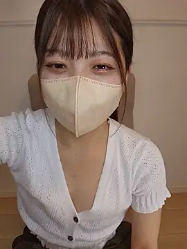 Snapshot of Sakura-japanese- chatting on 05-24-26, 12:32 Sakura-japanese- online show from 05-24-26, 12:32
