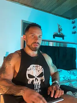 Snapshot of mason_fit chatting on 09-30-25, 10:05 mason fit online show from 09-30-25, 10:05