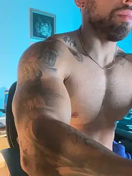 Snapshot of mason_fit chatting on 09-24-25, 02:45 mason fit online show from 09-24-25, 02:45