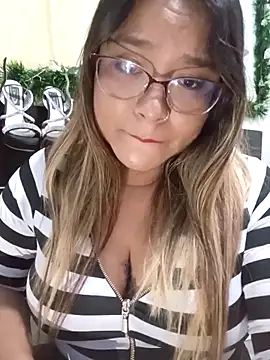 Snapshot of AsshleyVillaloboss chatting on 12-21-25, 05:53 AsshleyVillaloboss online show from 12-21-25, 05:53