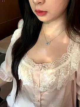 Nana kute20 online show from 11-20-25, 07:31