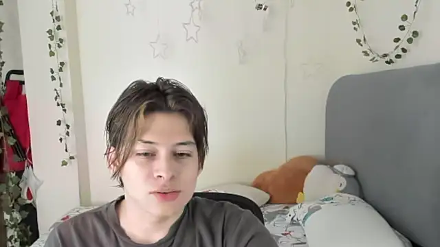 Snapshot of Felix_art chatting on 09-24-25, 07:31 Felix art online show from 09-24-25, 07:31
