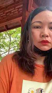 Snapshot of zhizhinaigai chatting on 04-06-26, 04:57 zhizhinaigai online show from 04-06-26, 04:57