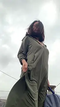 Snapshot of zhizhinaigai chatting on 03-29-26, 04:03 zhizhinaigai online show from 03-29-26, 04:03