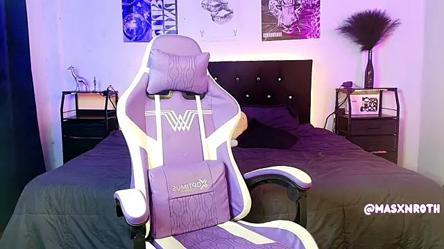 Mason Rothwell online show from 12-16-25, 05:44