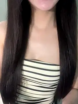 Snapshot of Dior_baby chatting on 10-01-25, 01:55 Dior baby online show from 10-01-25, 01:55