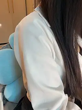 Dior baby online show from 03-19-26, 02:55