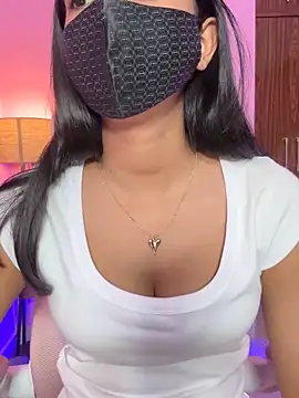 Snapshot of Neha18 chatting on 04-01-26, 05:21 Neha18 online show from 04-01-26, 05:21