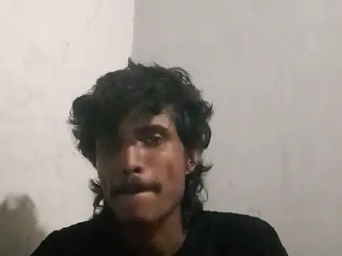 Snapshot of Ashy2001 chatting on 03-04-26, 03:42 Ashy2001 online show from 03-04-26, 03:42