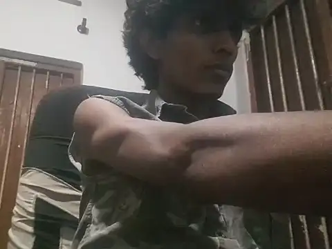 Snapshot of Ashy2001 chatting on 09-11-25, 05:51 Ashy2001 online show from 09-11-25, 05:51