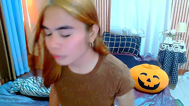 Snapshot of zeusdaven chatting on 10-02-25, 06:06 zeusdaven online show from 10-02-25, 06:06