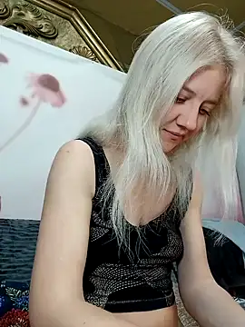 Snapshot of HeronDenni chatting on 11-03-25, 02:17 HeronDenni online show from 11-03-25, 02:17