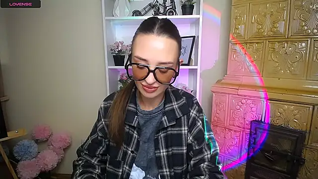 BonnieX  online show from 11-20-25, 09:32