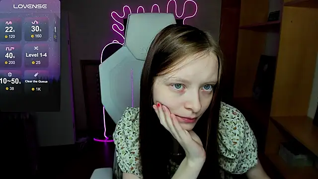 AliceHaris online show from 11-11-25, 01:22