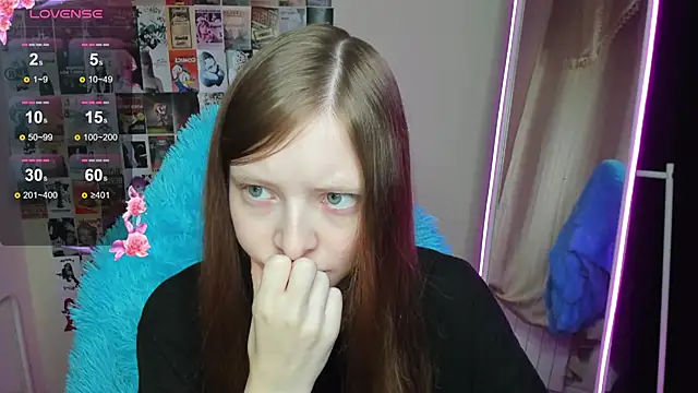 AliceHaris online show from 11-26-25, 01:05