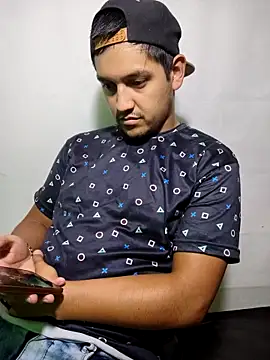 XyeseniaxseX online show from 10-02-25, 12:14