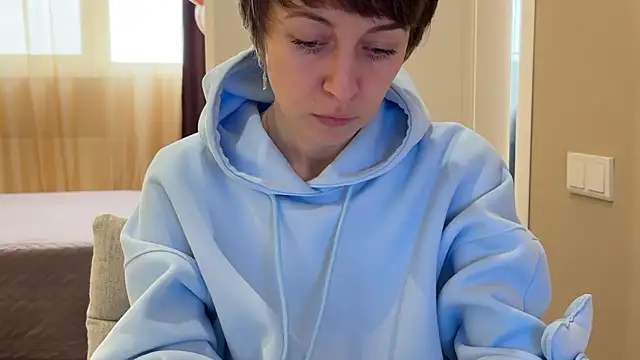 daniellia  online show from 03-14-26, 10:32