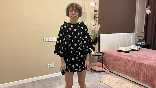 daniellia  online show from 11-15-25, 09:24