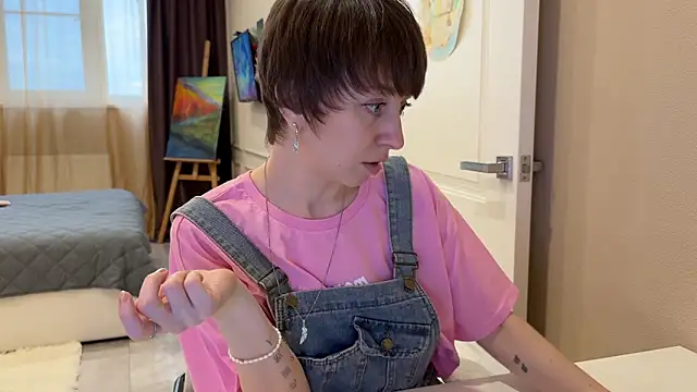 daniellia  online show from 03-27-26, 02:18