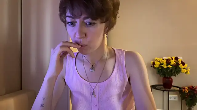 daniellia  online show from 11-02-25, 09:03