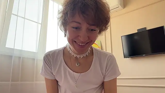 daniellia  online show from 11-10-25, 09:03