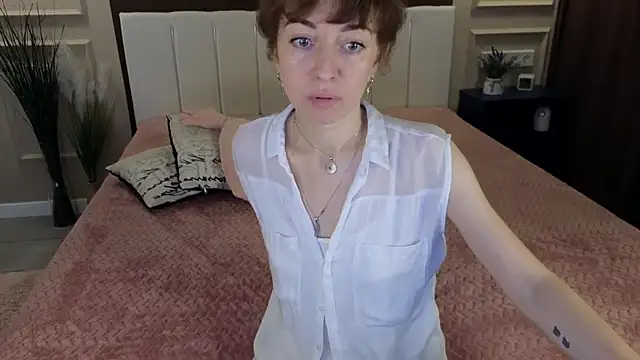 daniellia  online show from 09-24-25, 08:10