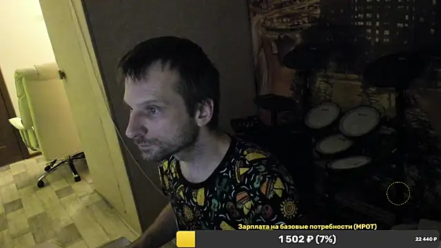 Snapshot of CrazyHappy25 chatting on 01-10-26, 04:02 CrazyHappy25 online show from 01-10-26, 04:02