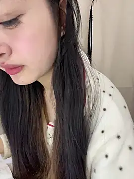 Snapshot of MengMeng0515 chatting on 04-24-26, 09:44 MengMeng0515 online show from 04-24-26, 09:44