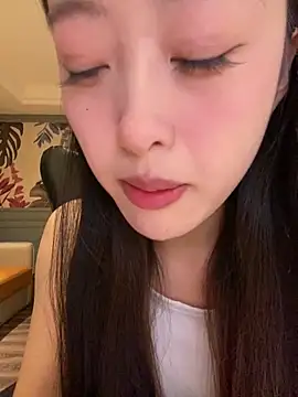 MengMeng0515 online show from 04-09-26, 02:45