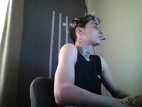 Snapshot of xalejo_max chatting on 06-24-26, 03:54 xalejo max online show from 06-24-26, 03:54
