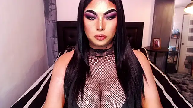 xTrixieMae online show from 11-14-25, 02:54