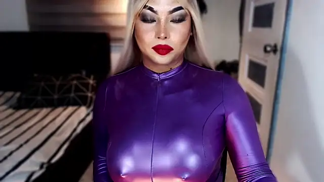 xTrixieMae online show from 01-14-26, 09:02