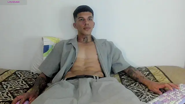 Savajelust online show from 04-11-26, 02:08