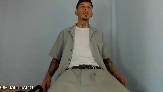 Snapshot of Savajelust chatting on 08-01-26, 05:11 Savajelust online show from 08-01-26, 05:11