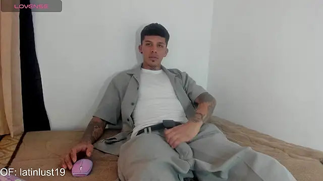 Snapshot of Savajelust chatting on 05-26-26, 03:10 Savajelust online show from 05-26-26, 03:10