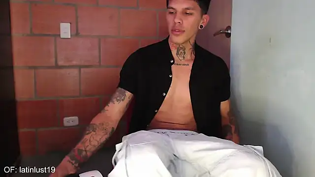 Savajelust online show from 02-26-26, 05:13